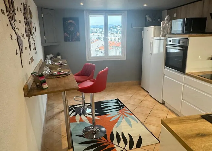 Duplex Proche Port De * ניס
