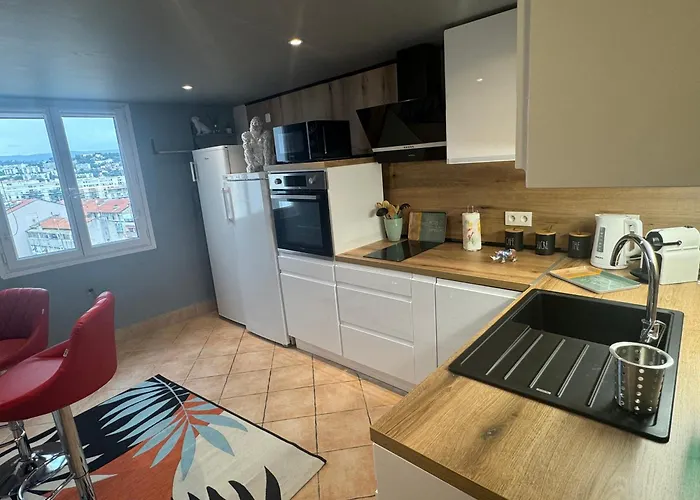 Duplex Proche Port De